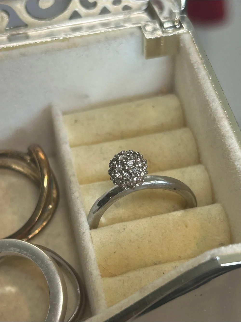 N/A sparkling pavé